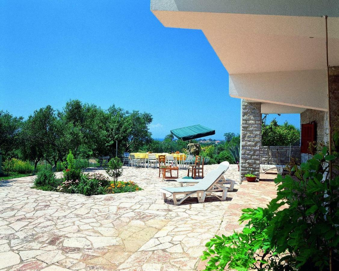 Ionianeon Apartments Agios Ilias  Exteriör bild